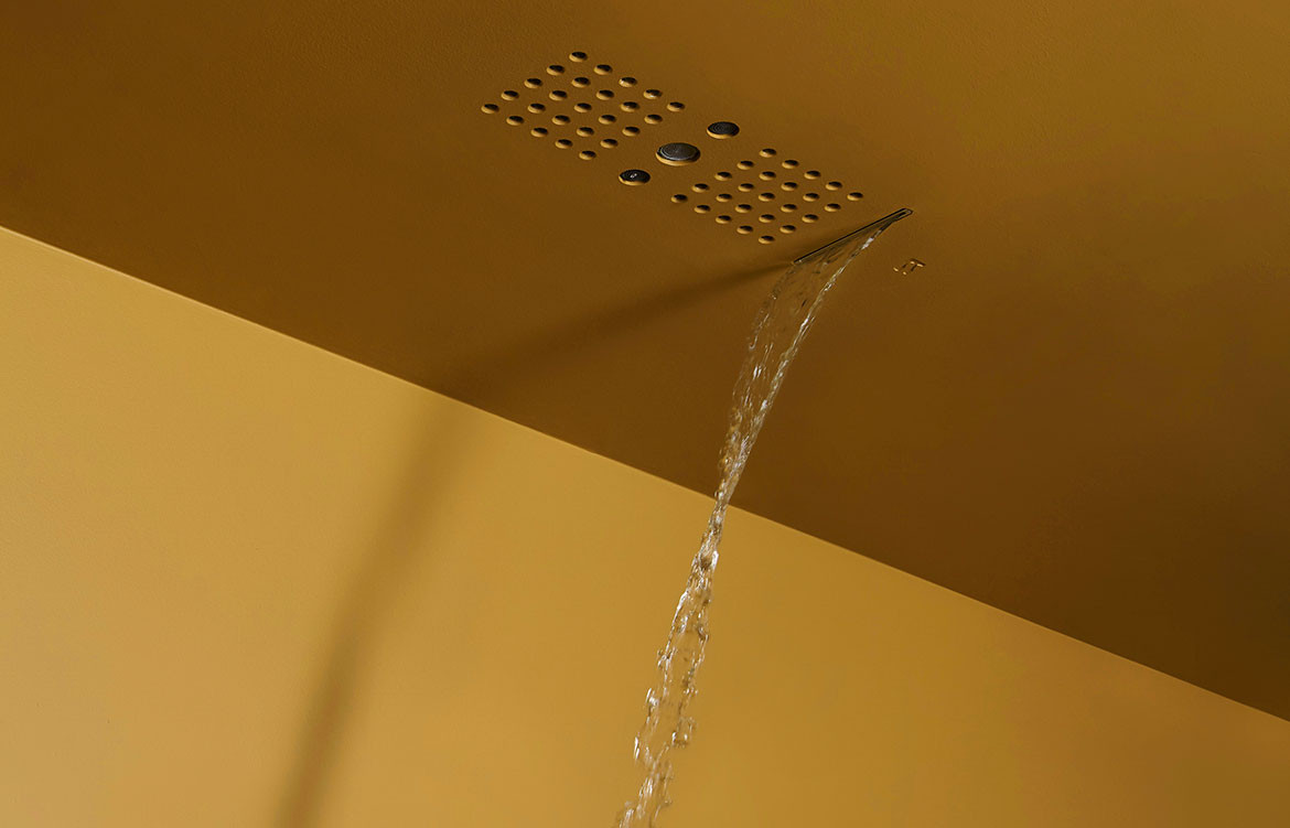 First Totally Concealed Showerhead