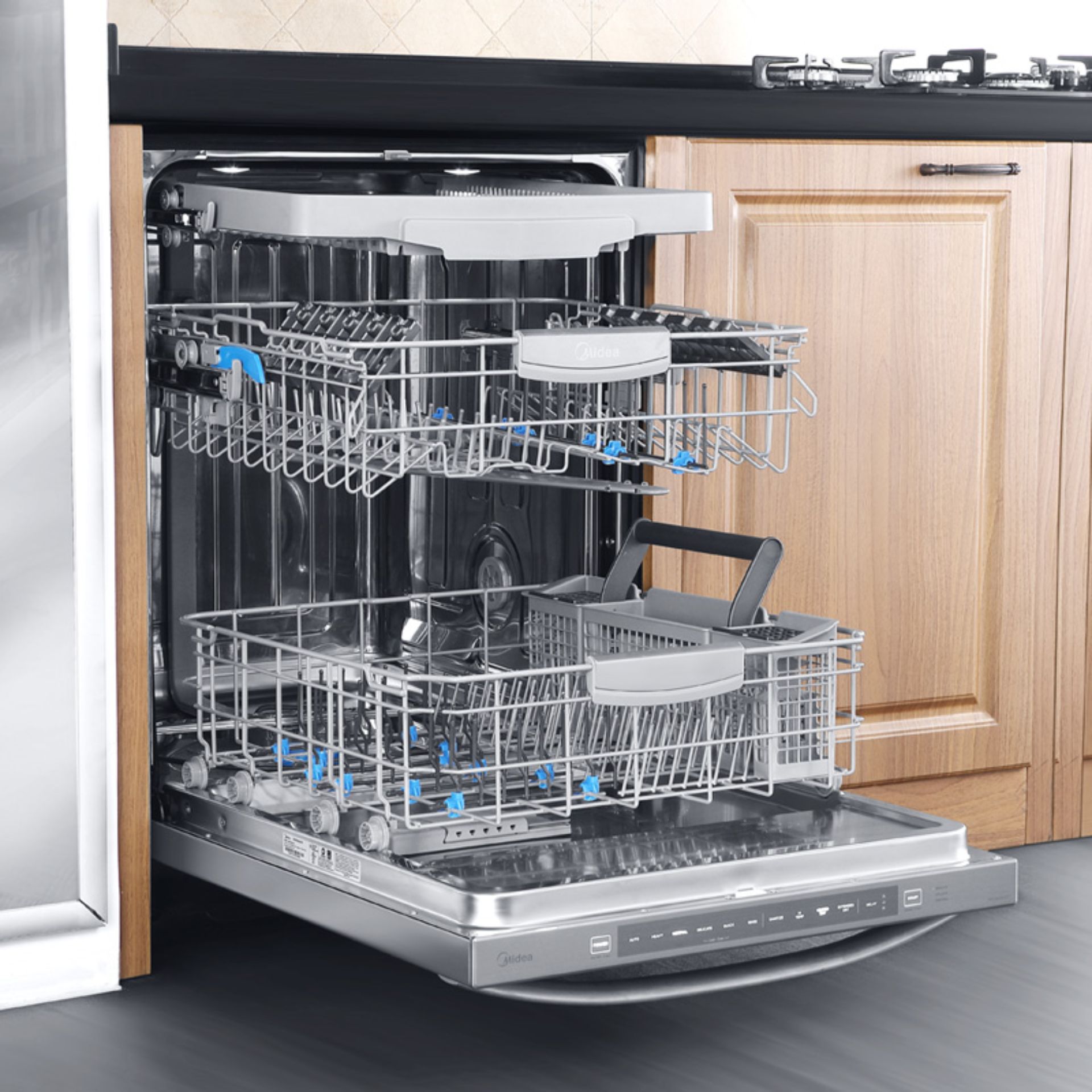 Midea Dishwasher in new Appliance Suite