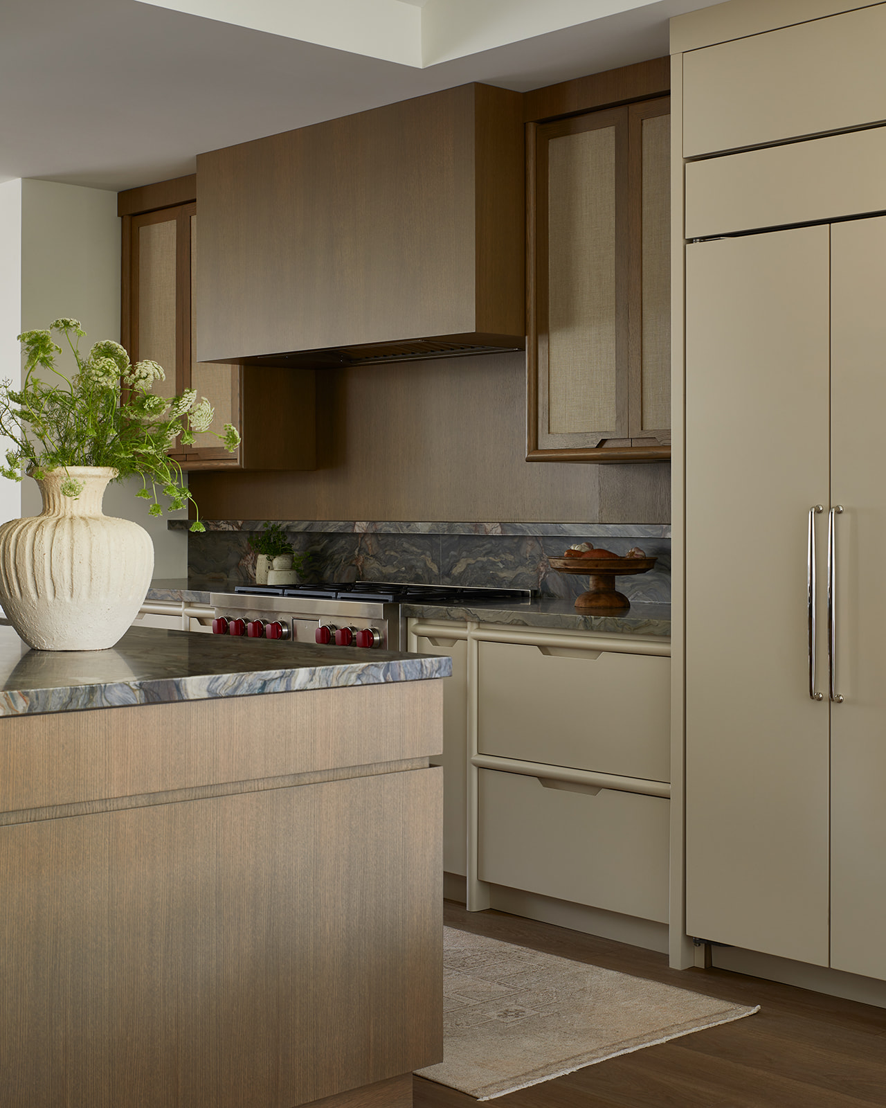 Sherwin-Williams Color of the Year 2026: Universal Khaki